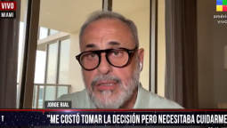 altText(Tras su enojo con Zannini, Rial confirmó que se vacunó en Miami)}
