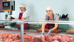 En la matriz desigualdad estratificada socialmente y hacia el interior de los hogares en la responsabilidad de cuidados entre varones y mujeres, conforma particular atención el concepto de feminización de la pobreza. En la matriz desigualdad estratificada socialmente y hacia el interior de los hogares en la responsabilidad de cuidados entre varones y mujeres, conforma particular atención el concepto de feminización de la pobreza.