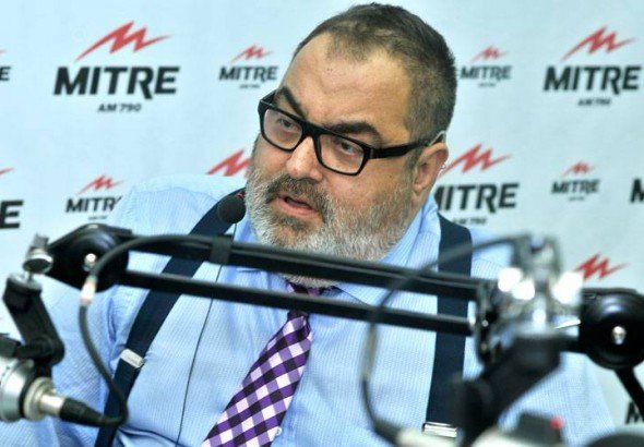 Lanata criticó a Caputo por el papelito, pero también a Cerruti por su reacción desmedida.