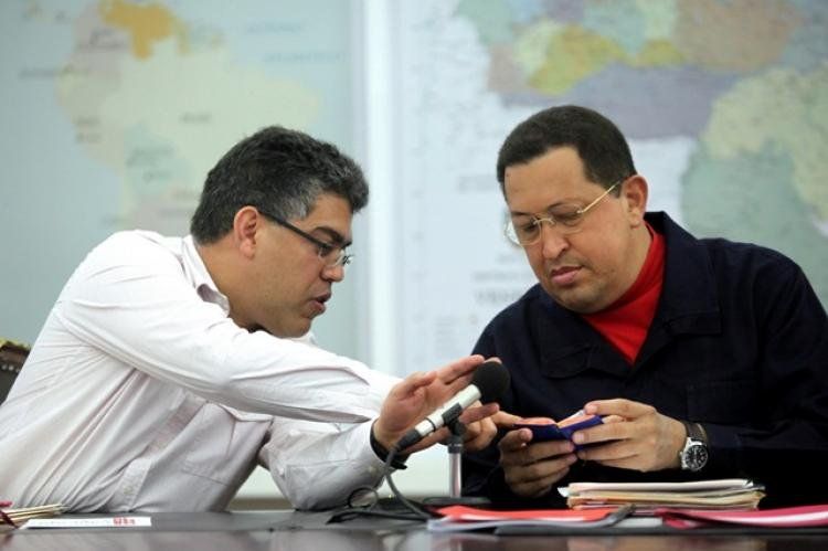 Hugo Chávez y su vicepresidente, Elías Jaua.
