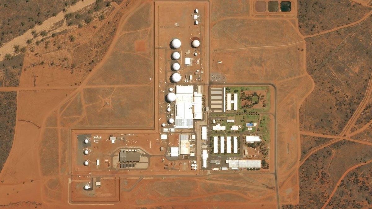 From the satellite, the Pine Gap facilities that did not exist ...