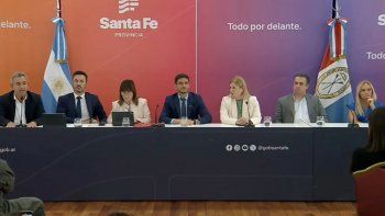 Reunión en Rosario: Comité de crisis. Reunión en Rosario: Comité de crisis.