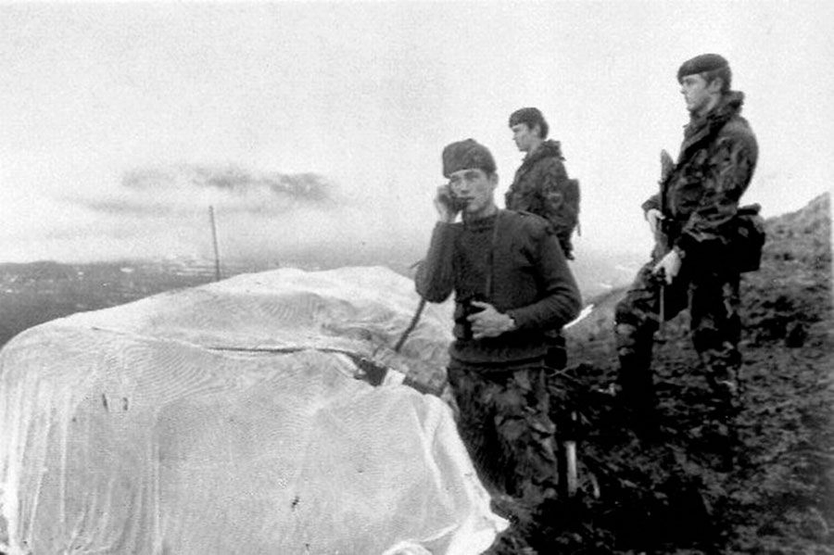 En respuesta a la toma de Georgia del Sur, los británicos emprendieron una operación para recuperar la isla. Al ver que Galtieri redoblaba la apuesta con tropas en las Malvinas, dio comienzo a la Guerra de Malvinas. En respuesta a la toma de Georgia del Sur, los británicos emprendieron una operación para recuperar la isla. Al ver que Galtieri redoblaba la apuesta con tropas en las Malvinas, dio comienzo a la Guerra de Malvinas.