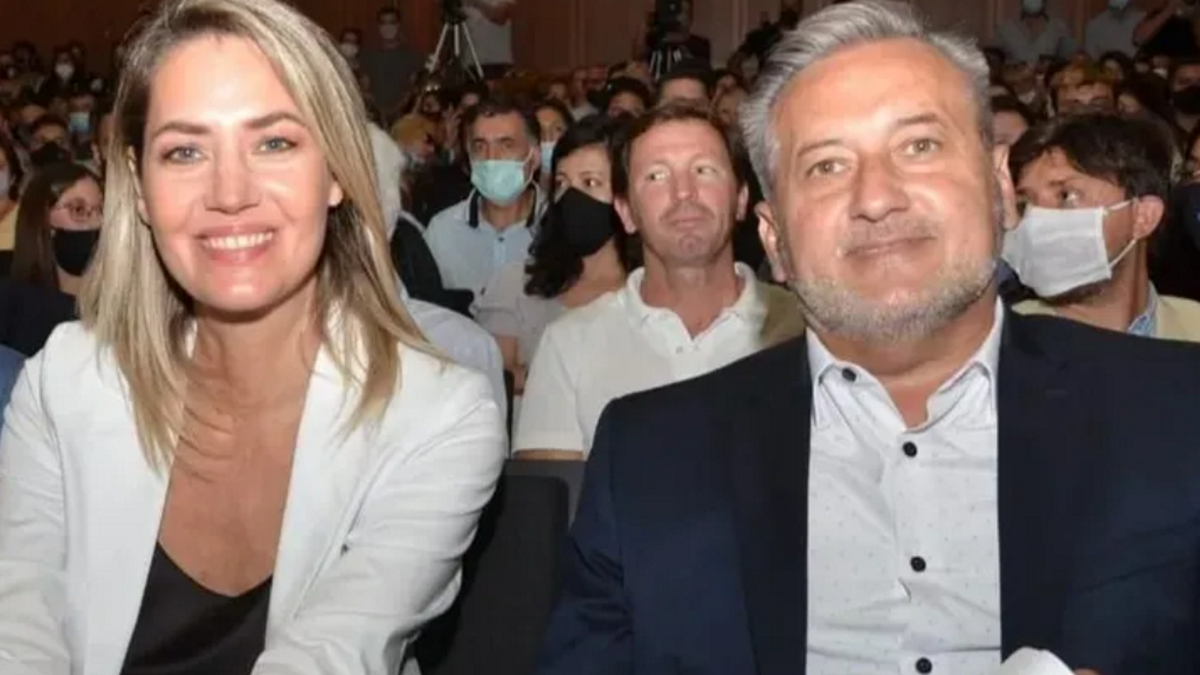 Pese a los enfrentamientos políticos, Losada aseguró que hay muy buena relación en lo personal con Lewandowski. Pese a los enfrentamientos políticos, Losada aseguró que hay muy buena relación en lo personal con Lewandowski. 