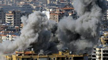 Los suburbios del sur del Líbano bajo fuego Los suburbios del sur del Líbano bajo fuego