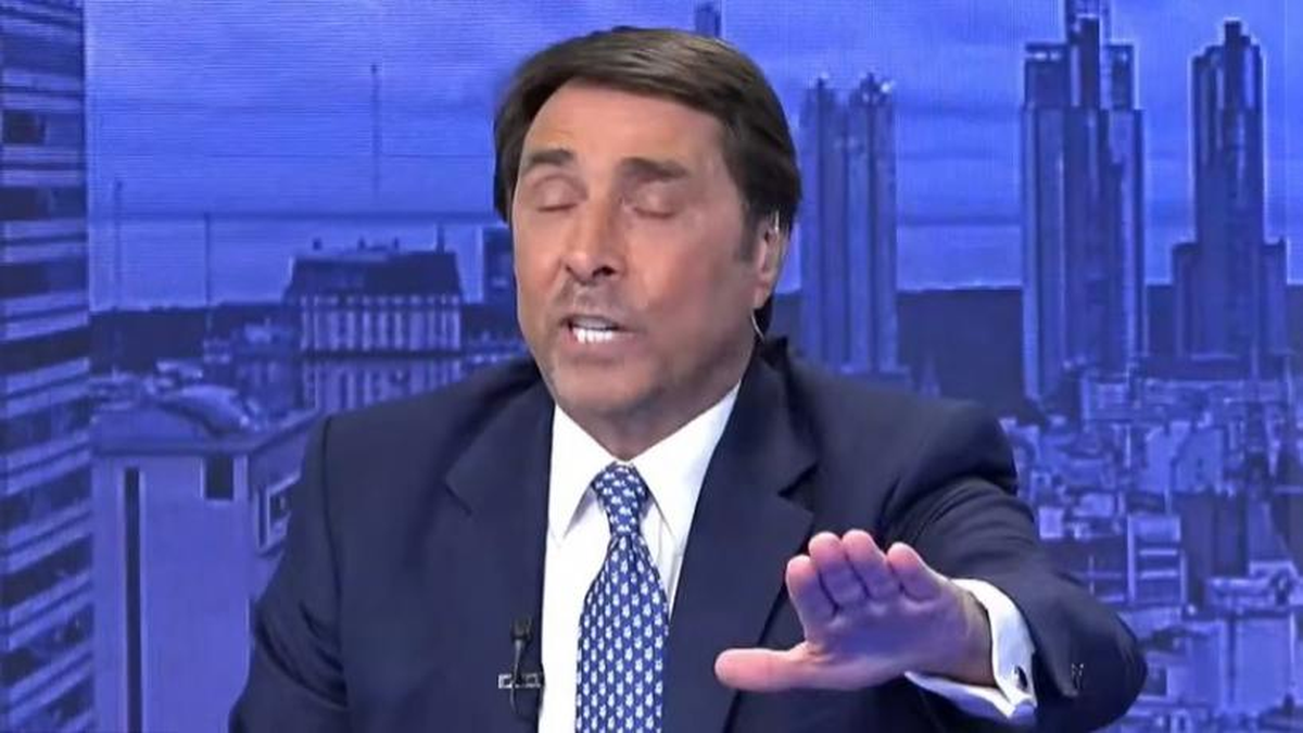 Eduardo Feinmann pasó de entrevistar a gritar y acusar a trabajadores del Garrahan de "mentir" y "usar a los chicos". El cruce terminó con insultos, enojo y un "¿qué carajo le importa?" que lo expuso más que sus invitados. Eduardo Feinmann pasó de entrevistar a gritar y acusar a trabajadores del Garrahan de "mentir" y "usar a los chicos". El cruce terminó con insultos, enojo y un "¿qué carajo le importa?" que lo expuso más que sus invitados.