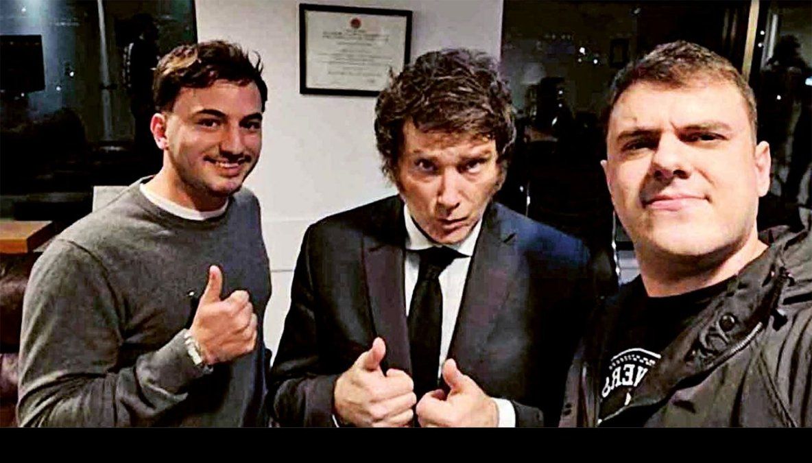 A 2 días de las elecciones, a Javier Milei se le descontroló la tropa y hay guerra libertaria en X.