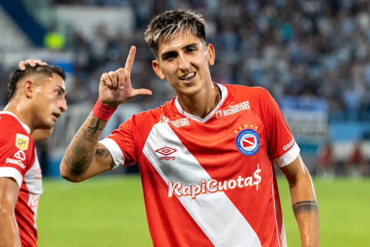 Alan Lescano fue figura en el triunfo del Bicho sobre el Halcón Alan Lescano fue figura en el triunfo del Bicho sobre el Halcón