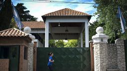 Un soldado victima de extorsiones decidió quitarse la vida con su arma reglamentaria mientras cumplía su horario en la Quinta de Olivos.