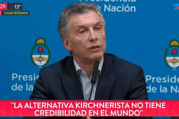 macri conf.jpg