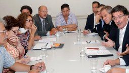 altText(El gobierno no encuentra la vuelta a la discusión salarial docente)}