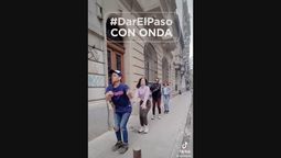 Los políticos tratan de reinventarse para captar votos de desencantados.