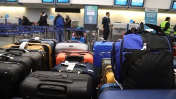 Arrancaron los paros de los controladores aéreos y afectan a los vuelos de todo el país