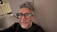 Fito Páez y una noche de tensión en Buenos Aires: Silbidos, cruces con el público y ovación final. Fito Páez y una noche de tensión en Buenos Aires: Silbidos, cruces con el público y ovación final.