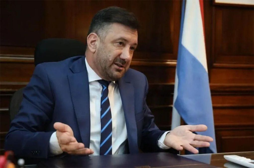 Edgardo Kueider habló con la prensa argentina desde Asunción, donde está detenido.