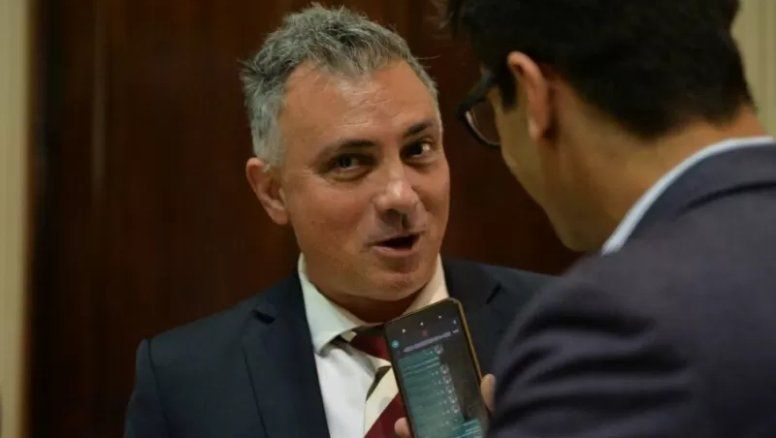 Sebastián Pareja salió a ponerle límites a los tuiteros libertarios: 