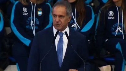 Scioli comparó a Milei con el Dibu Martínez: ¿A quién aplaudieron los atletas?