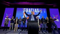 Manuel Adorni sigue bajo el blindaje de Javier Milei, pero la presión interna podría ser insostenible. Manuel Adorni sigue bajo el blindaje de Javier Milei, pero la presión interna podría ser insostenible.
