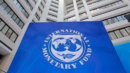 altText( En Uruguay el dinero del FMI sí fue a las reservas)}