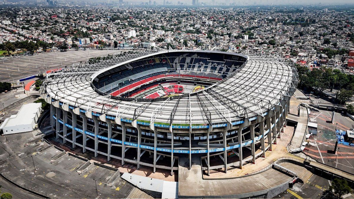 El Estadio Azteca vio ganar mundiales a Maradona y Pelé.