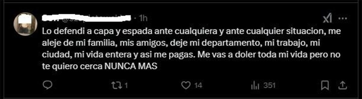 Gimnasia y Esgrima de La Plata se vio golpeado tras conocerse la detención del delantero Alan Sosa luego de ser denunciado por violencia de género. Gimnasia y Esgrima de La Plata se vio golpeado tras conocerse la detención del delantero Alan Sosa luego de ser denunciado por violencia de género.