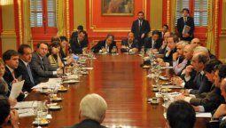 altText(Scioli recibió a intendentes radicales)}