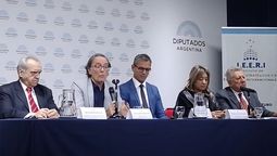 altText(Desarrollo productivo y federalismo: El debate que reunió a empresarios, legisladores y embajadores)}