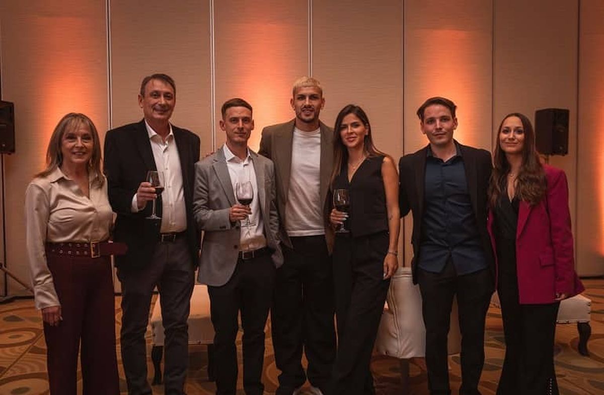 Los Barberis y la pareja Paredes. Los Barberis y la pareja Paredes.