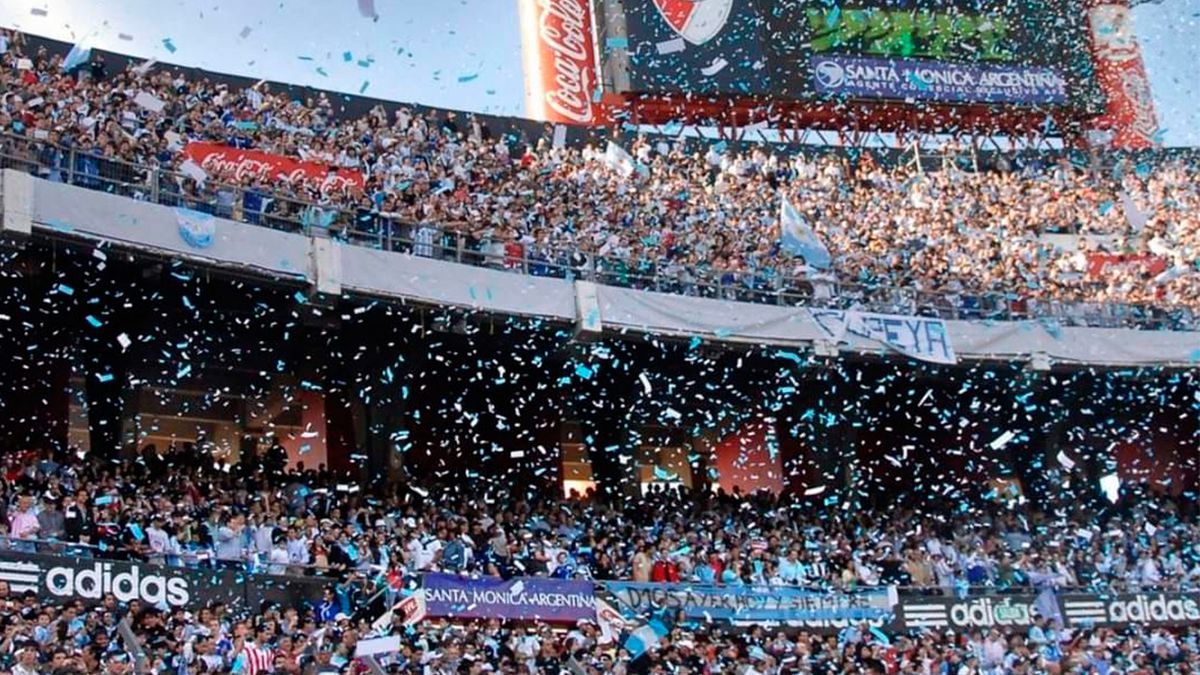 Sin la Policía Federal, las policías locales controlarán a los hinchas en el regreso a los estadios de fútbol.