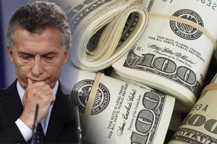 macri dolar.jpg