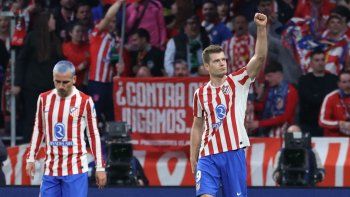 Alexander Sorloth, el noruego fue la figura de la noche con 3 goles para que el Atlético Madrid pase a octavos de final. Alexander Sorloth, el noruego fue la figura de la noche con 3 goles para que el Atlético Madrid pase a octavos de final.