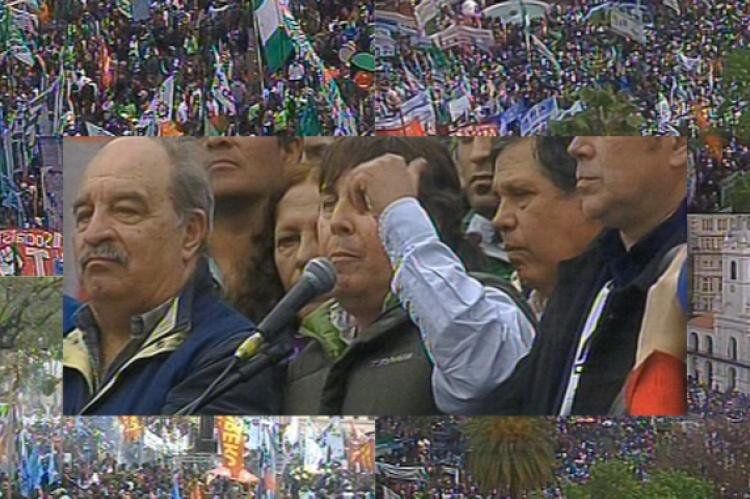 Micheli estimó en más de 50 mil los asistentes a la Plaza de Mayo.