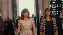 CFK llegó al Congreso y desde C5N bajó línea: Hay que mostrar futuro y que se evitó el colapso sanitario