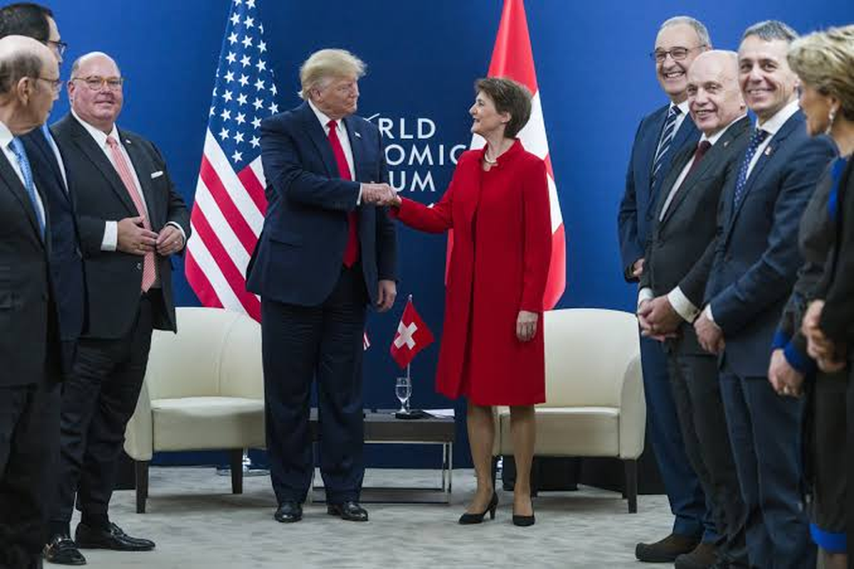 Durante el mandato de Trump, delegaciones estadounidenses y suizas han celebrado diversas reuniones al más alto nivel, dos de ellas en el Foro Económico Mundial en Davos. | Keystone / Alessandro Della Valle Durante el mandato de Trump, delegaciones estadounidenses y suizas han celebrado diversas reuniones al más alto nivel, dos de ellas en el Foro Económico Mundial en Davos. | Keystone / Alessandro Della Valle