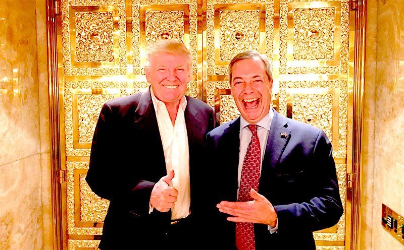Nigel Farage con Donald Trump: los amigos de Javier Milei.
