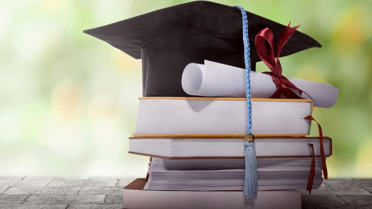 La inteligencia artificial determinó cuáles son las carreras universitarias peor pagas.