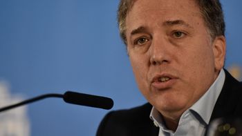 Nicolás Dujovne, ex ministro de Economía, advirtió al Gobierno que es crucial evitar la hiperinflación. Nicolás Dujovne, ex ministro de Economía, advirtió al Gobierno que es crucial evitar la hiperinflación.