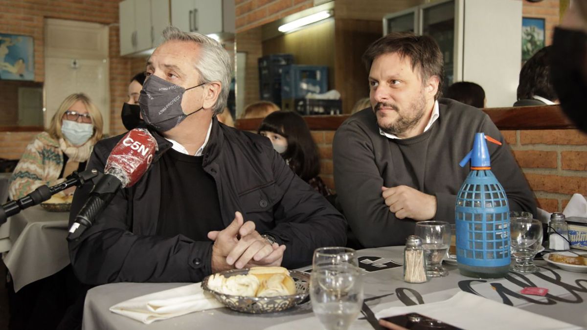 Alberto Fernández empieza a despedirse de Leandro Santoro