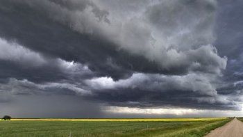 Sin obras no hay campo: Llega más lluvia para complicar a productores