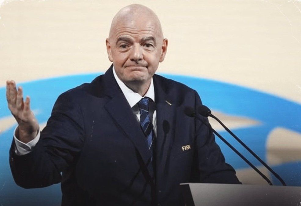 Gianni Infantino parece no saber que hacer con el delicado conflicto Palestina-Israel.