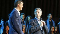 Macri y su ministro de Educación, Esteban Bullrich (Foto archivo NA).