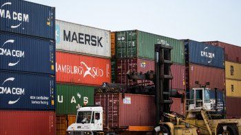 BCRA afloja con el cepo a las importaciones BCRA afloja con el cepo a las importaciones