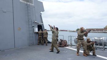 Armada: El Gobierno aprobó un crédito para adquirir helicópteros navales (con impacto