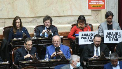 Escándalo por ausencia de Javier Milei en Diputados, que empomó a todos con impuesto a los vuelos