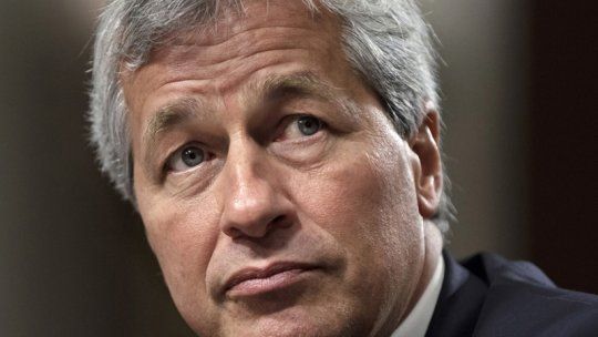 Donald Trump festeja, JPMorgan Chase en alerta y bonos siguen para abajo