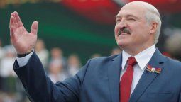 altText(¿Y si Minsk/Varsovia era solo una distracción mientras Putin aumenta tropas cerca de Ucrania?)}