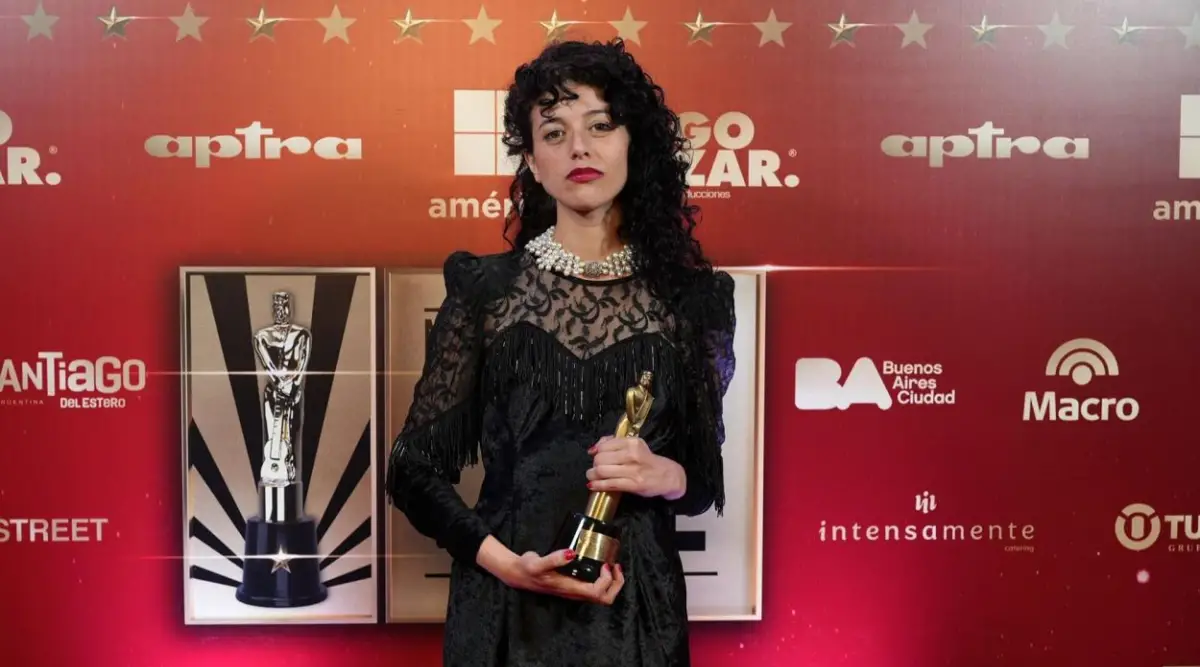 Llegar a la shortlist ya fue un logro enorme para el cine argentino en un año de competencia feroz. No quedó fuera por falta de mérito, sino por lobby, presupuesto y el contexto industrial. Llegar a la shortlist ya fue un logro enorme para el cine argentino en un año de competencia feroz. No quedó fuera por falta de mérito, sino por lobby, presupuesto y el contexto industrial.