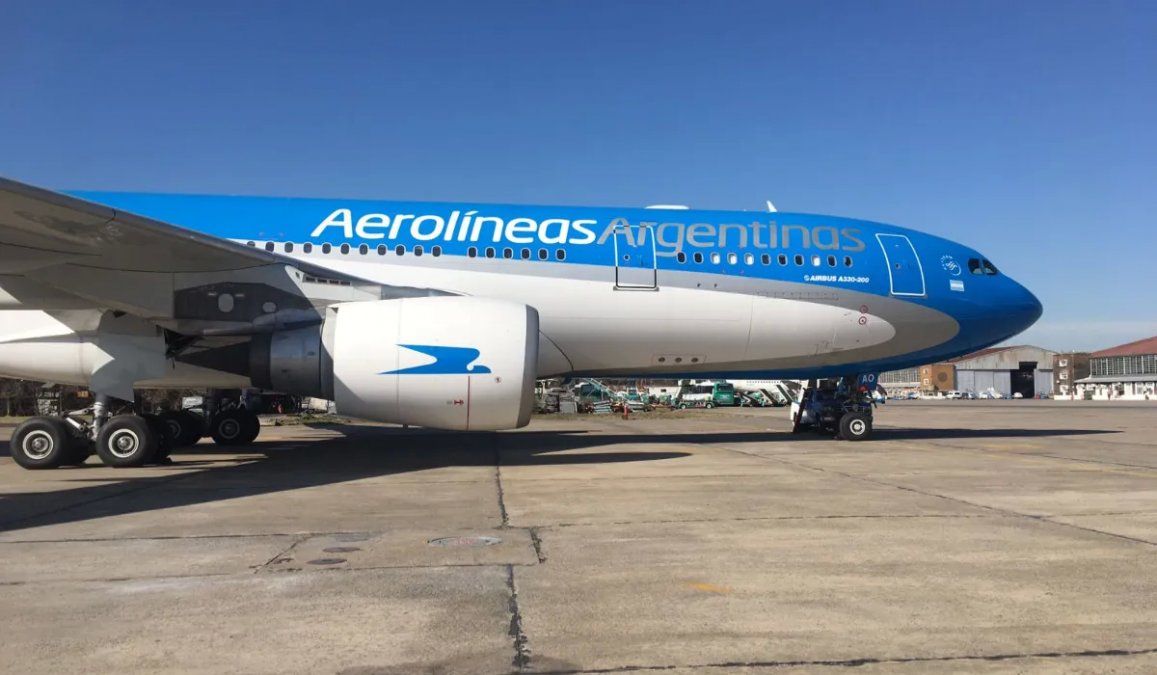 El Gobierno admite que el Congreso tiene que validar la privatización de  Aerolíneas