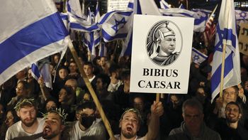 Netanyahu, entre la guerra y la extralimitación, pero sin rival interno a la vista