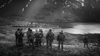 El 19 de marzo de 1982, Argentina desencadenó la guerra con el Reino Unido tras un mal intento de recuperar la isla Georgia del Sur (un error que salió caro). El 19 de marzo de 1982, Argentina desencadenó la guerra con el Reino Unido tras un mal intento de recuperar la isla Georgia del Sur (un error que salió caro).